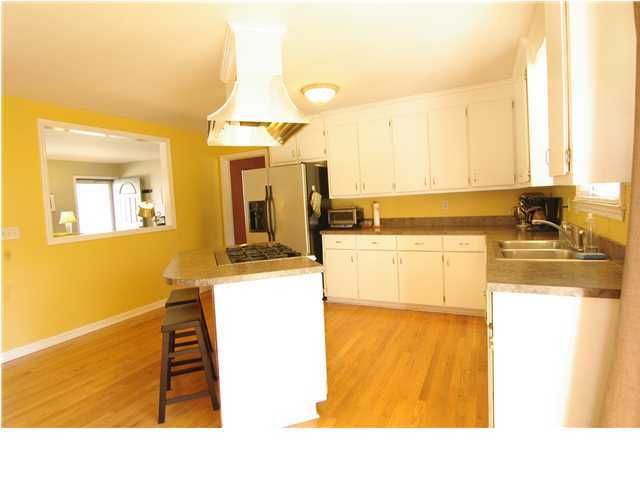 30 Carson Dr, Charleston, SC 29407