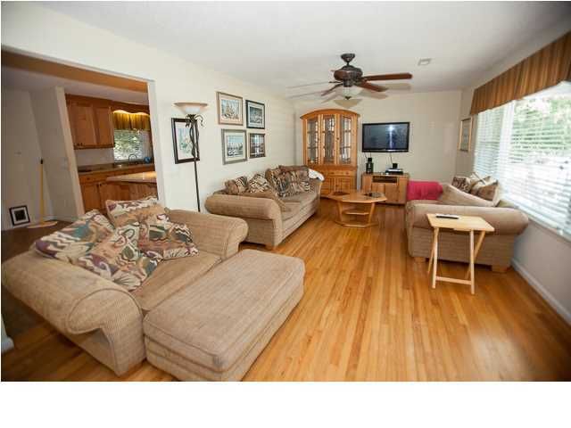 1235 Myrick Rd, Mount Pleasant, SC 29464