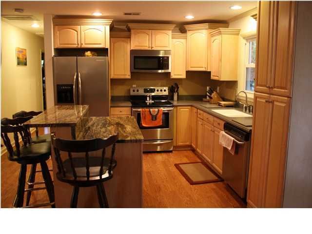 1671 Pierpont Ave, Charleston, SC 29414