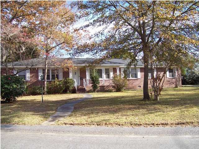 1249 Brookside Dr, Hanahan, SC 29410