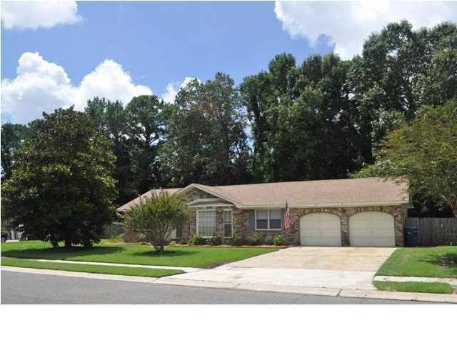 1832 Banbury Rd, Charleston, SC 29414