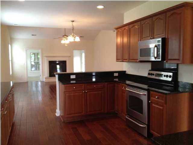 8575 Royal Palm Ln, North Charleston, SC 29420