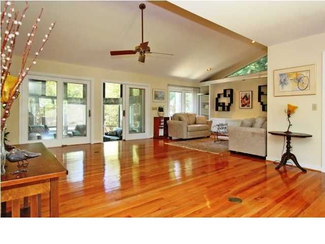 104 Forest Trl, Isle Of Palms, SC 29451