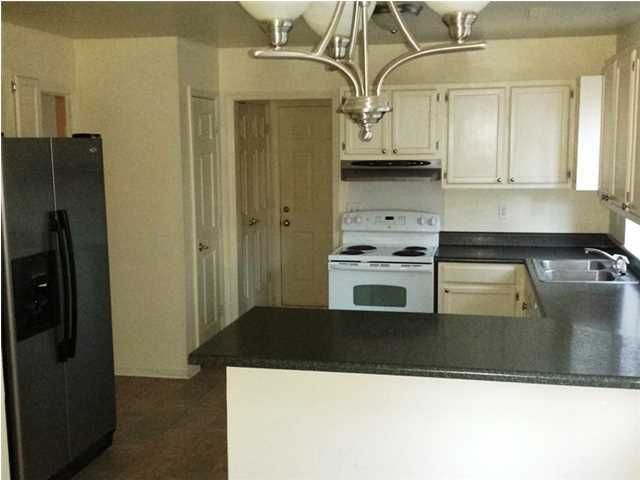 4782 Boykin Dr, North Charleston, SC 29420