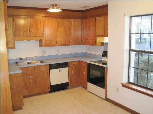 1802 Aylsford Ct, James Island, SC 29412
