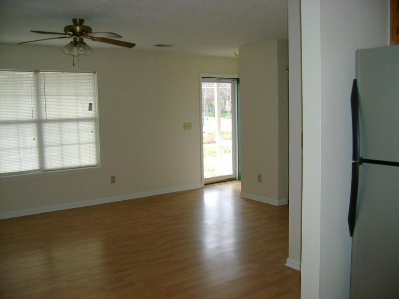 132 Underbrush Ct, Moncks Corner, SC 29461