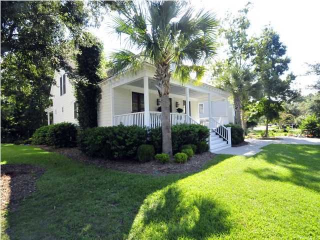1533 Appling Dr, Mount Pleasant, SC 29464