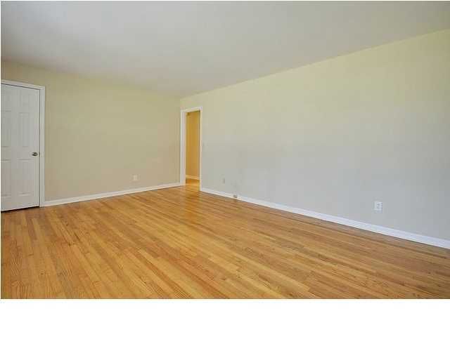 117 Virginia St, Goose Creek, SC 29445