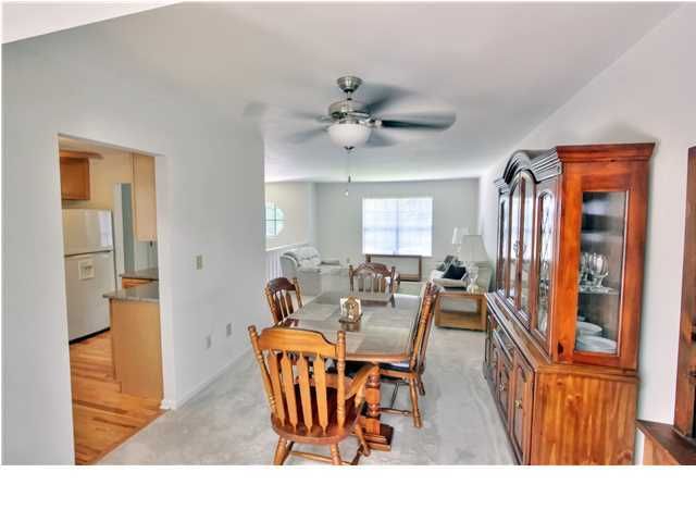 5766 Wyncliff Rd, North Charleston, SC 29418