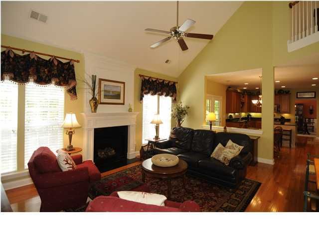 1833 S James Gregarie Rd, Mount Pleasant, SC 29466