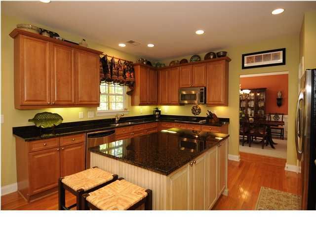 1833 S James Gregarie Rd, Mount Pleasant, SC 29466