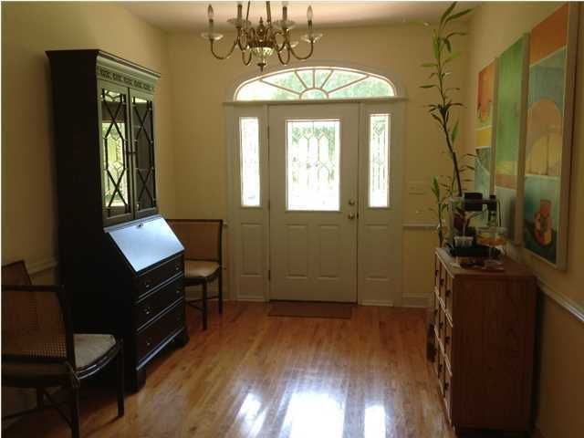 681 Castle Pinckney Dr, Charleston, SC 29412
