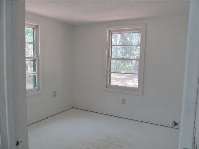6810 Ward Ave, North Charleston, SC 29406