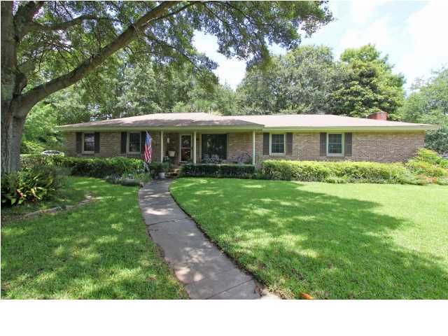 1083 Quail Dr, James Island, SC 29412