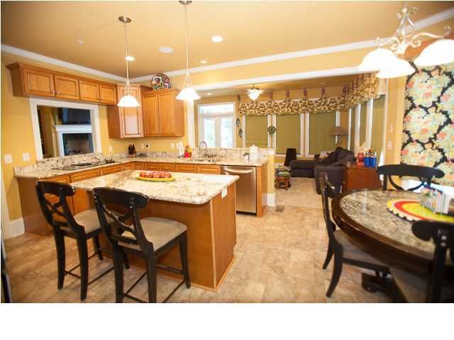 758 Grimsley Dr, Charleston, SC 29412