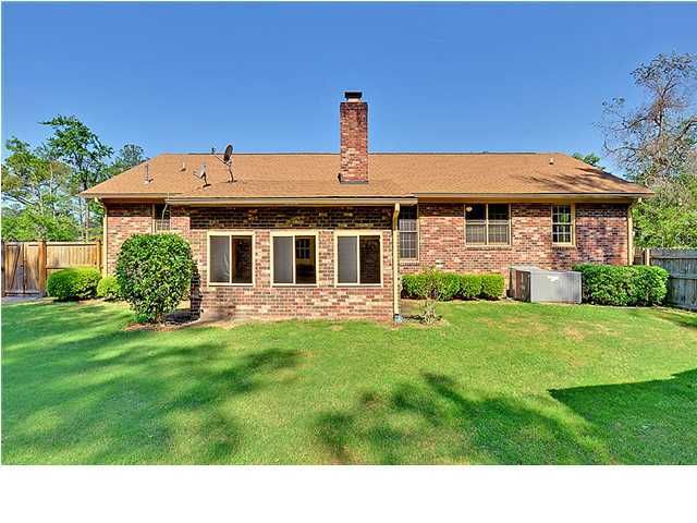 107 Cleveland St, Summerville, SC 29483