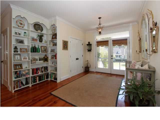 273 Forest Trl, Isle Of Palms, SC 29451