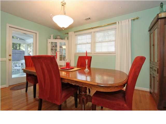 431 Wallace Dr, Charleston, SC 29412