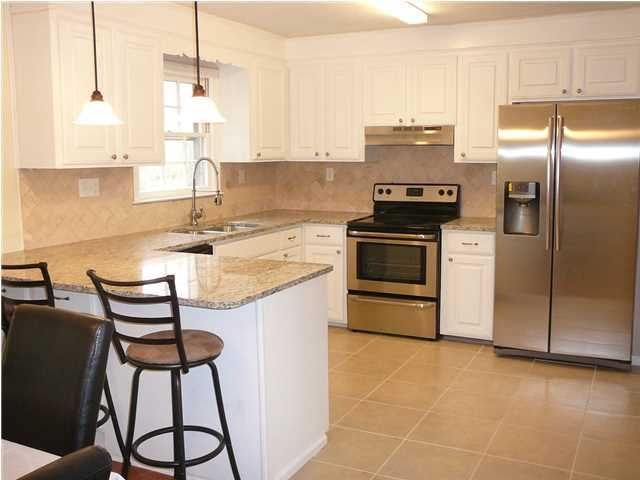 104 Whitner Ct, Goose Creek, SC 29445