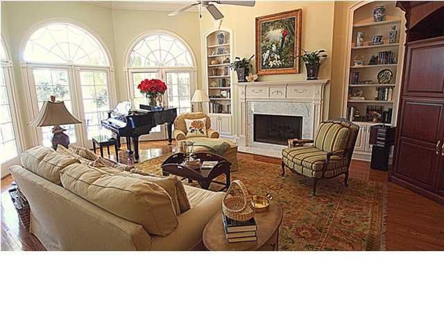 54 Seagrass Ln, Isle Of Palms, SC 29451