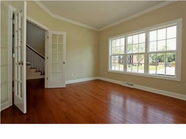 8738 Alexandria Dr, North Charleston, SC 29420