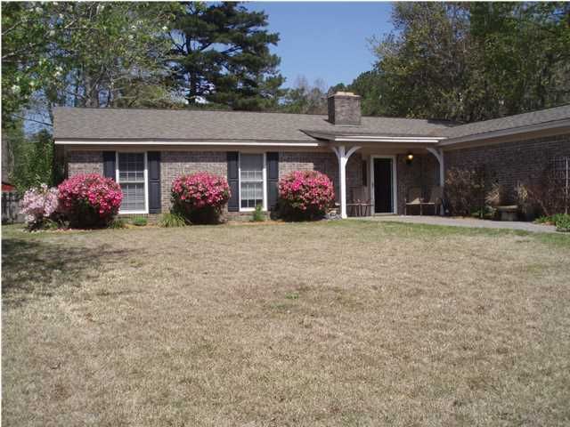 12 Drummond Ct, Charleston, SC 29414