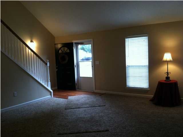 304 Canaberry Cir, Summerville, SC 29483