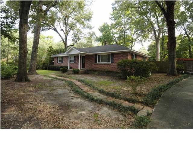 109 Live Oak Rd, Summerville, SC 29485
