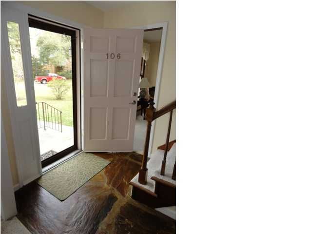 106 Greendale Ct, Summerville, SC 29485