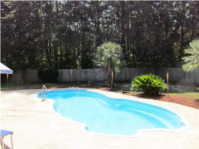 111 Swift Ct, Summerville, SC 29485