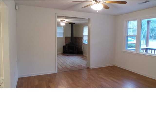1055 Leonard Dr, Johns Island, SC 29455