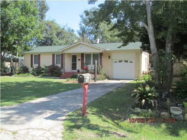 409 Berkeley Dr, Moncks Corner, SC 29461