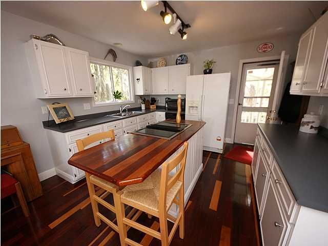 108 Fifth Ave, Mount Pleasant, SC 29464
