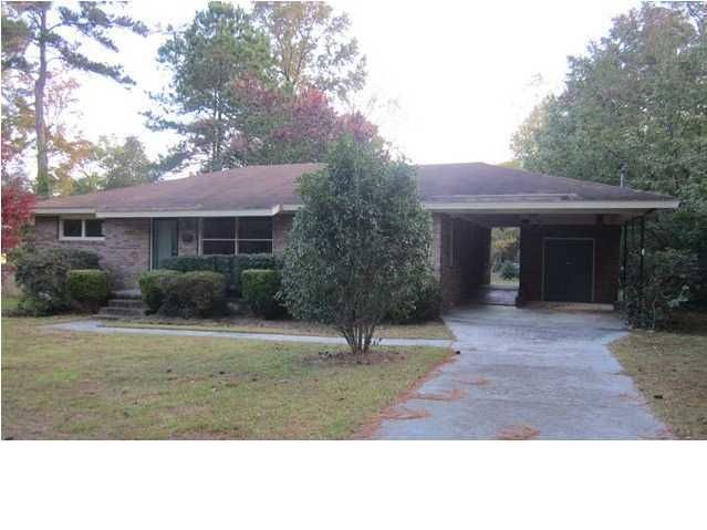 313 Ashley Dr, Summerville, SC 29485