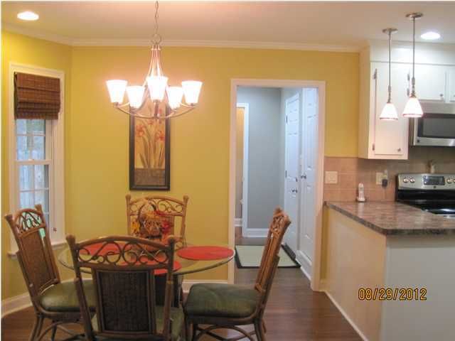 207 Mulberry Ct, North Charleston, SC 29418