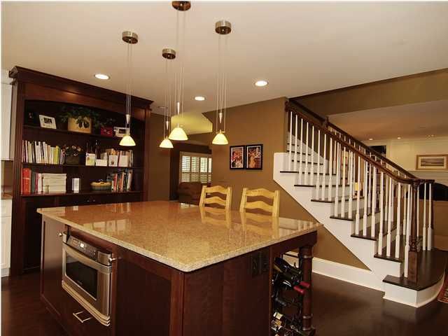 111 Hyer St, Mount Pleasant, SC 29464