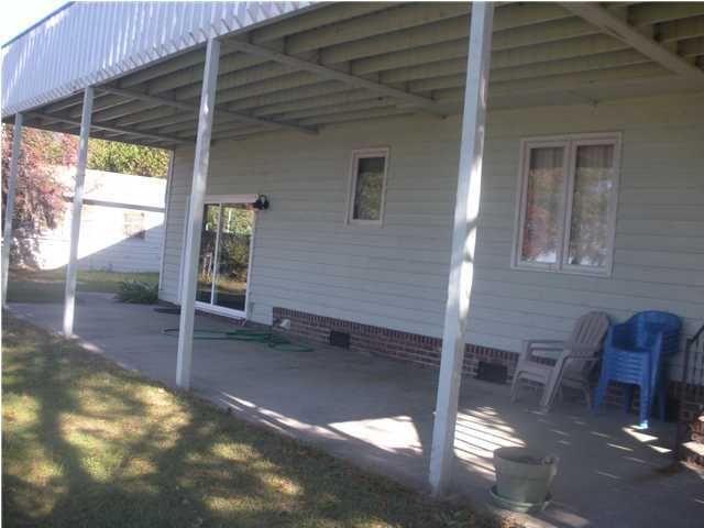 905 Butter Rd, Bonneau, SC 29431