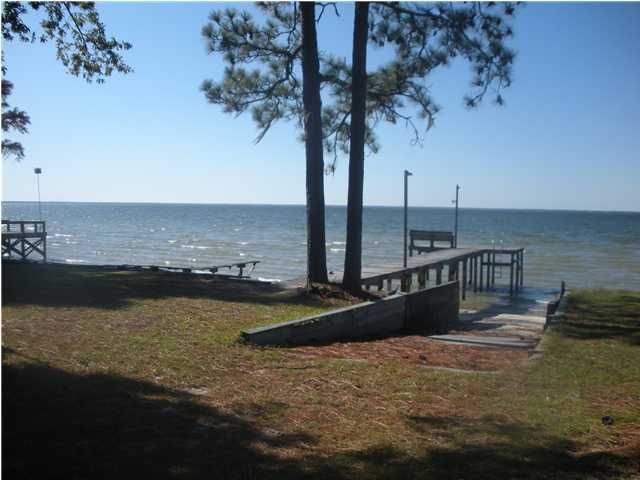 905 Butter Rd, Bonneau, SC 29431
