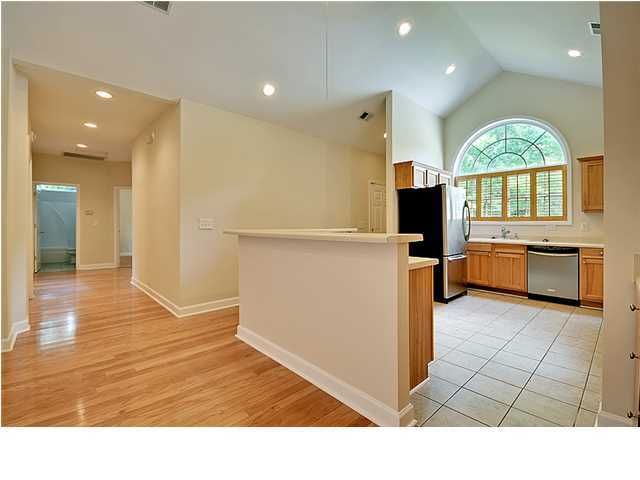 878 Santee St, James Island, SC 29412