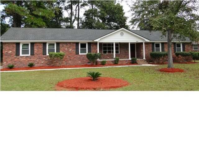 840 Canary Dr, Charleston, SC 29414