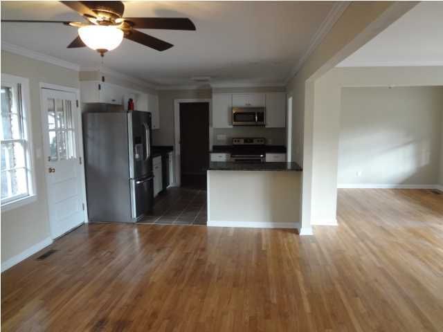 530 Trapier Dr, Charleston, SC 29412