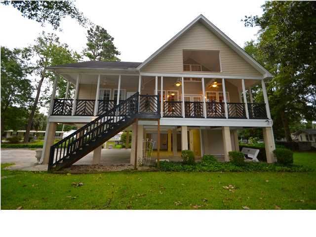 166 Waterloo Dr, Moncks Corner, SC 29461