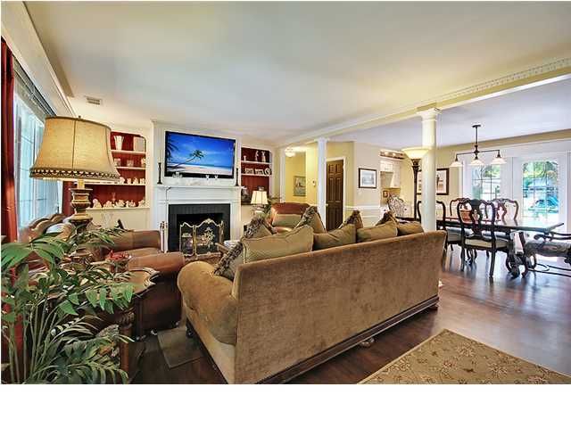 648 Fort Sumter Dr, Charleston, SC 29412