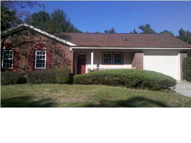 111 Aylesbury Rd, Goose Creek, SC 29445