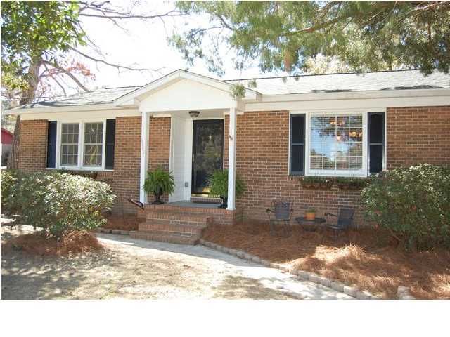 1143 Happyland Blvd, Mount Pleasant, SC 29466
