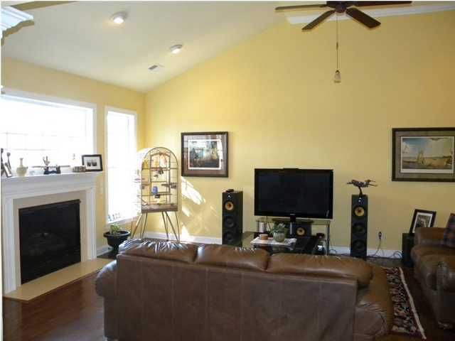 8911 E Fairway Woods Cir, North Charleston, SC 29420