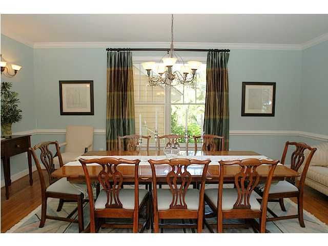 613 Pitt St, Mount Pleasant, SC 29464