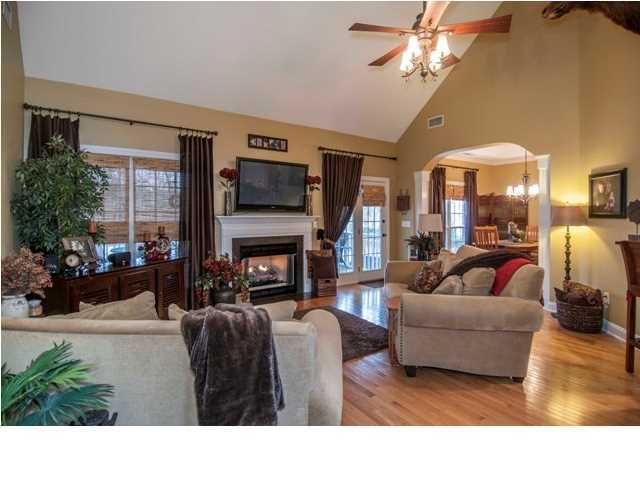 228 Scalybark Rd, Summerville, SC 29485