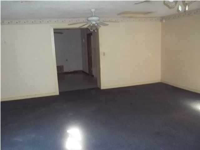 445 Jelly Roll Rd, Moncks Corner, SC 29461