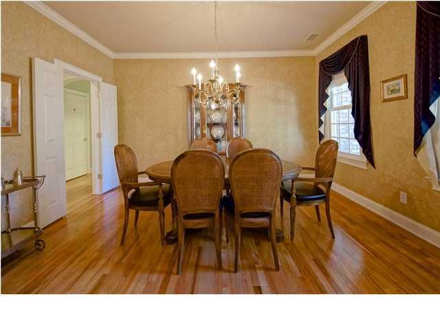 626 E Hobcaw Dr, Mount Pleasant, SC 29464